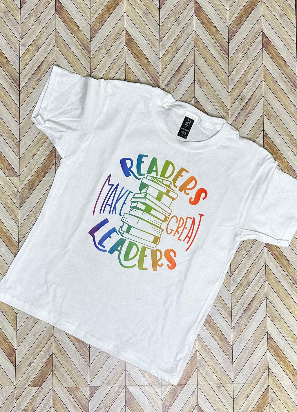 Readers Make Great Leaders Shirt